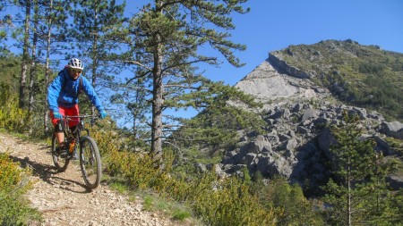 Image : Pré Alpes du Sud : Single tracks pétillants du Diois