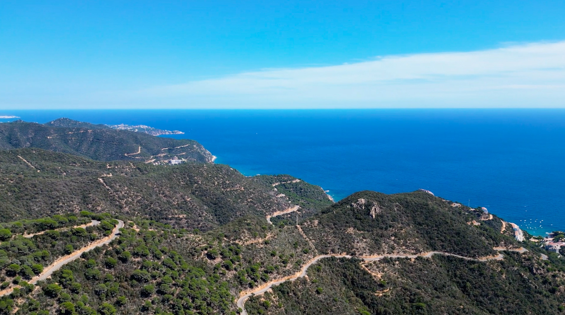 vue aérienne de la Costa Brava et la mer méditerranée