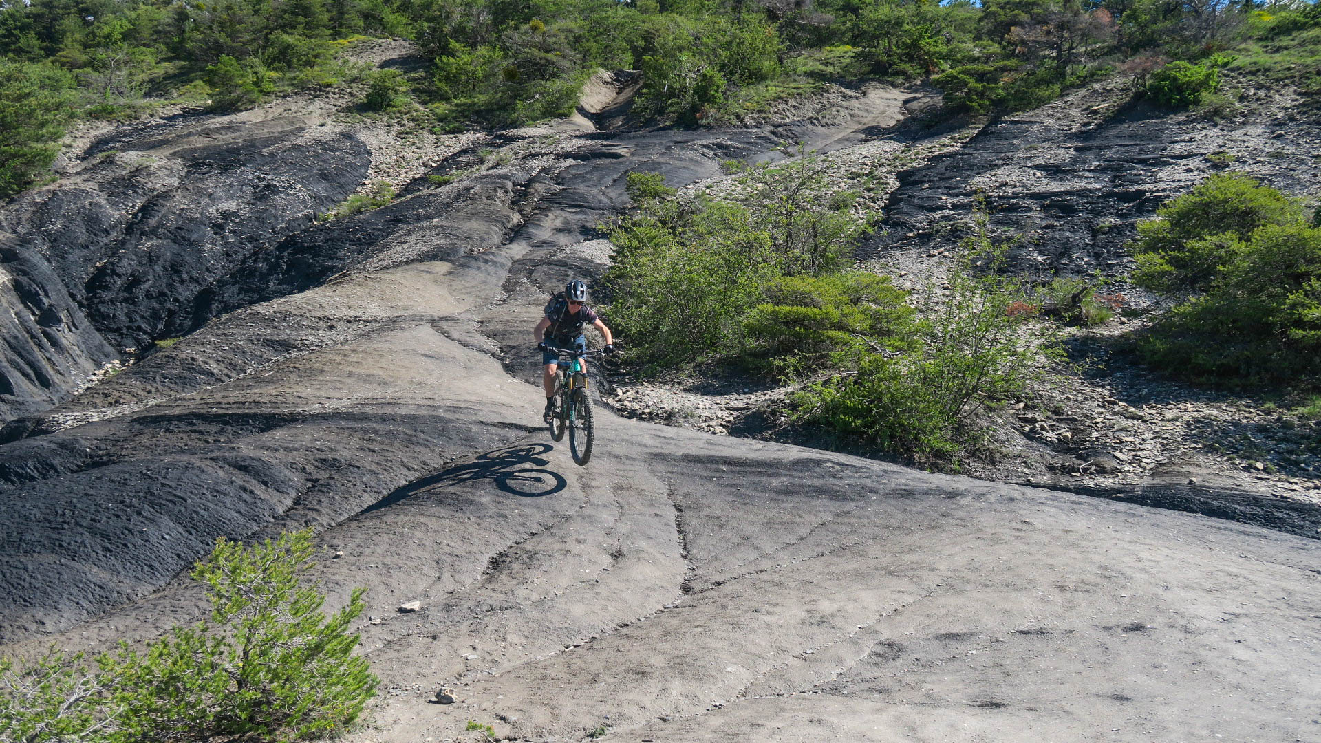 single vtt terre noir Hautes-Alpes